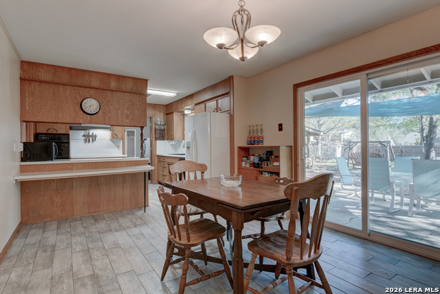 Image 7 of 32 For 619 Indigo  