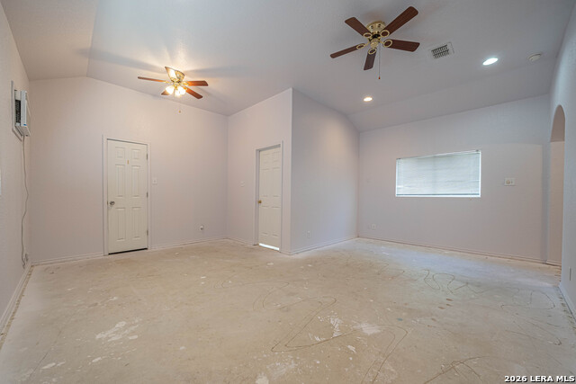 Listing photo id 15 for 5630 Seacomber