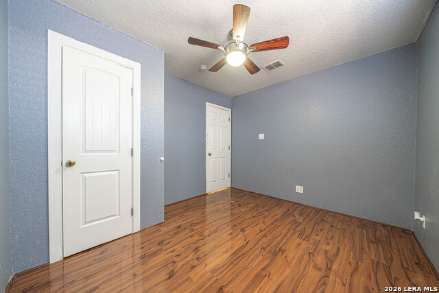 Listing photo id 19 for 5630 Seacomber