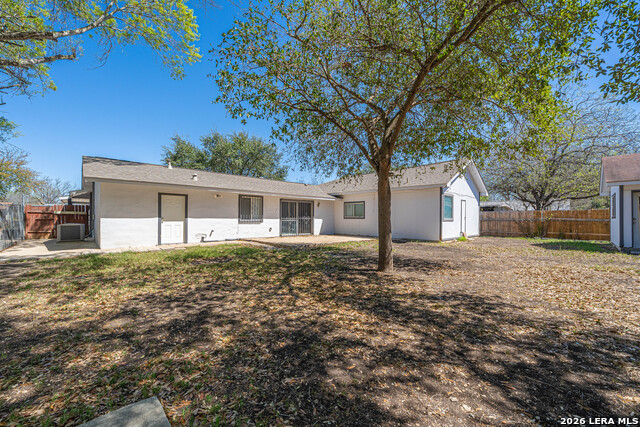 Listing photo id 27 for 5630 Seacomber