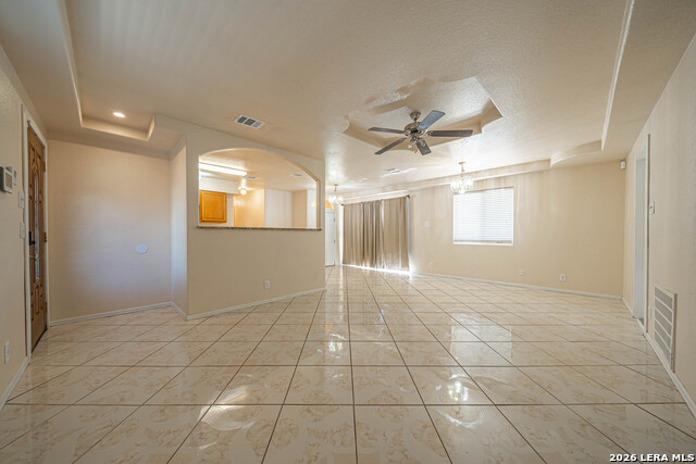 Listing photo id 3 for 5630 Seacomber