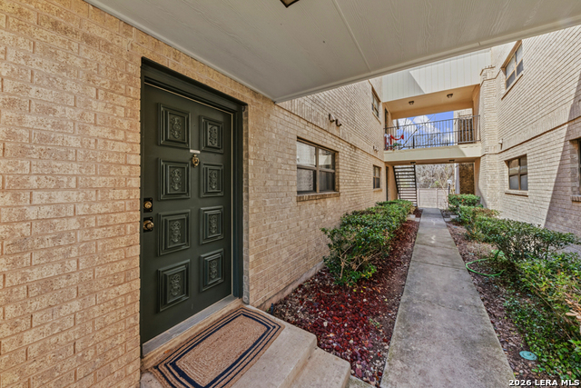 Image 2 of 18 For 11843 Braesview  2101