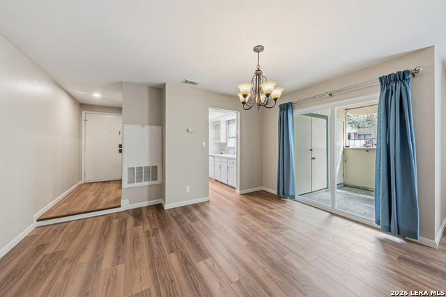 Image 9 of 18 For 11843 Braesview  2101