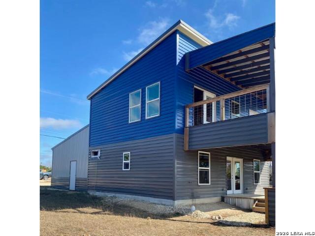 Image 2 of 11 For 298 Medina  