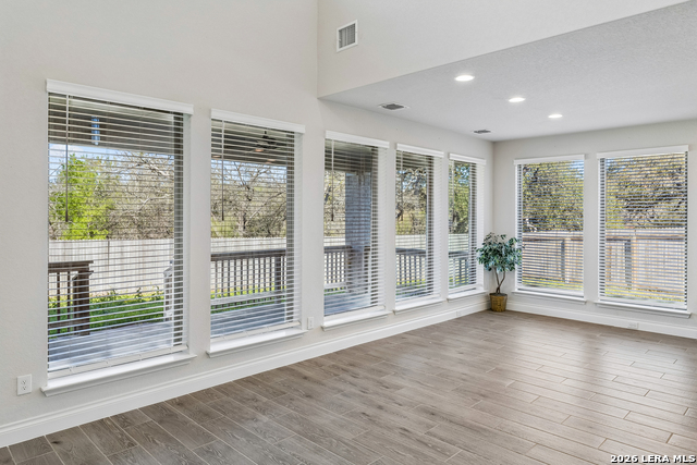 Listing photo id 10 for 63 Ricadonna