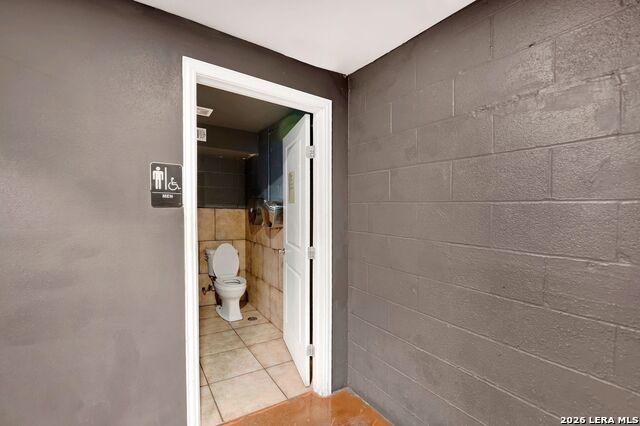 Image 17 of 20 For 5218 Rita Ave