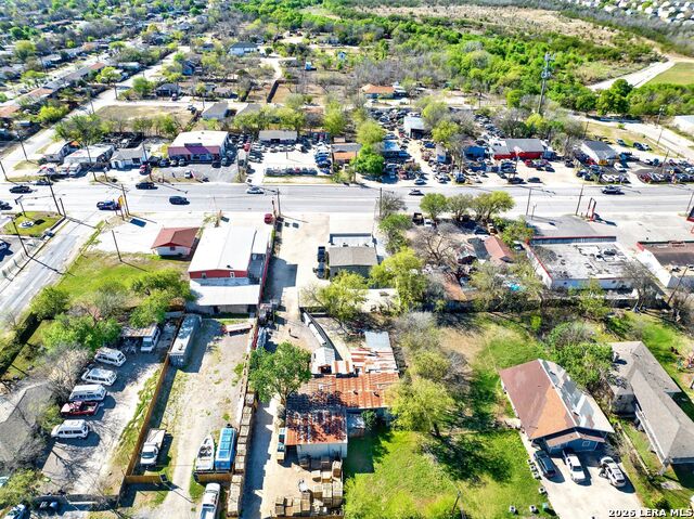 Image 4 of 20 For 5218 Rita Ave