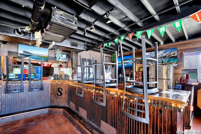 Image 8 of 20 For 5218 Rita Ave