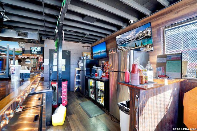 Image 9 of 20 For 5218 Rita Ave