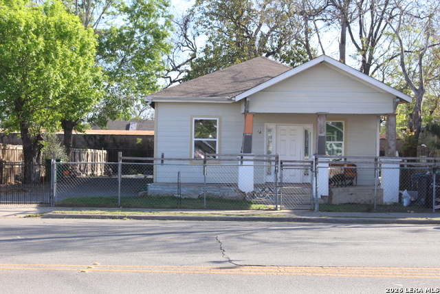 Image 2 of 16 For 830 Steves Ave