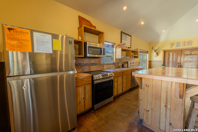 Image 11 of 34 For 726 Tierra Linda