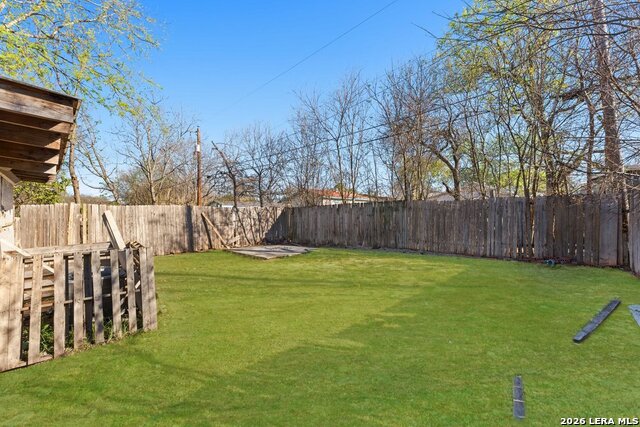 Image 16 of 20 For 2824 Ruiz St