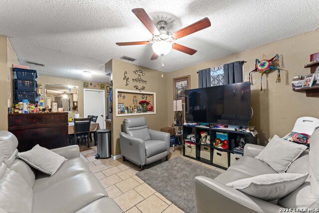 Image 5 of 20 For 2824 Ruiz St