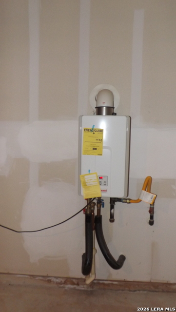 Listing photo id 14 for 4543 Zoe Pass