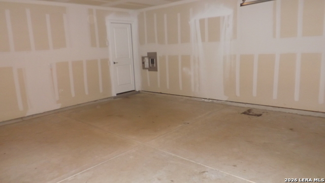 Listing photo id 15 for 4543 Zoe Pass