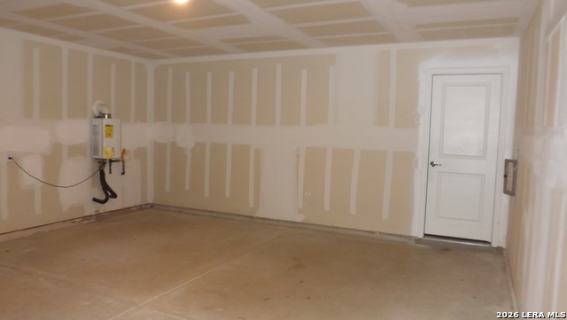 Listing photo id 16 for 4543 Zoe Pass