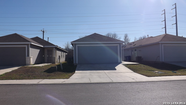 Listing photo id 20 for 4543 Zoe Pass