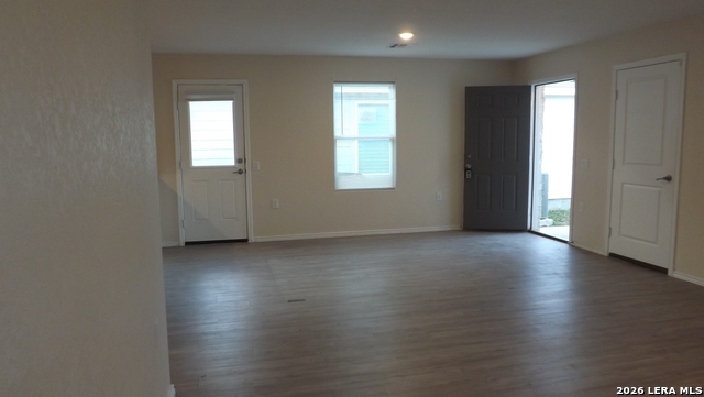 Listing photo id 2 for 4543 Zoe Pass