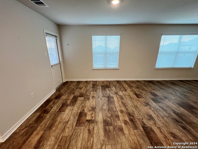 Image 10 of 34 For 6518 Hoffman Plain