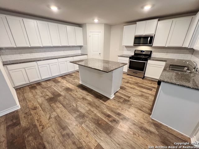 Image 11 of 34 For 6518 Hoffman Plain