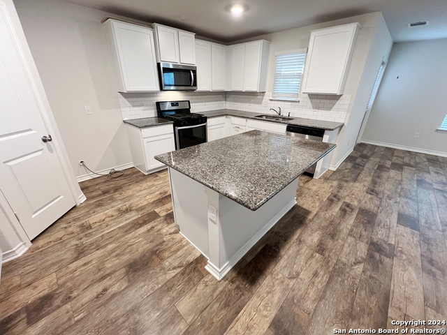 Image 13 of 34 For 6518 Hoffman Plain