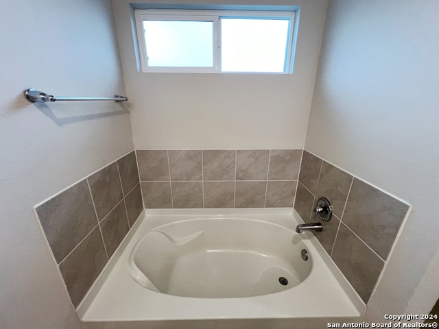 Image 25 of 34 For 6518 Hoffman Plain