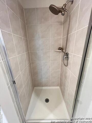 Image 26 of 34 For 6518 Hoffman Plain