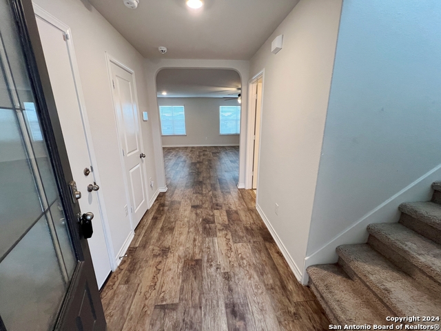 Image 3 of 34 For 6518 Hoffman Plain