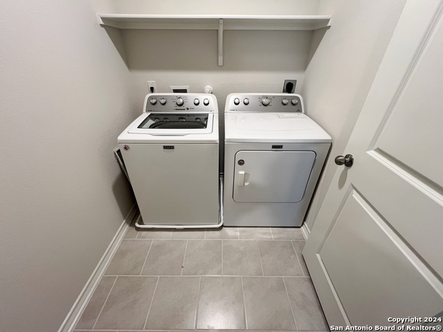 Image 31 of 34 For 6518 Hoffman Plain