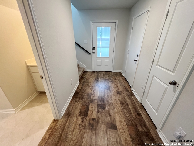 Image 4 of 34 For 6518 Hoffman Plain