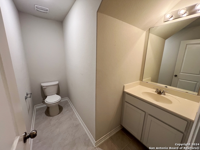 Image 5 of 34 For 6518 Hoffman Plain