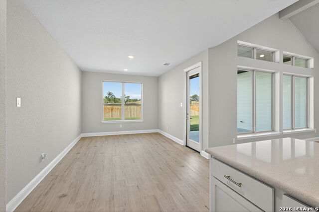 Image 11 of 16 For 176 Janice  