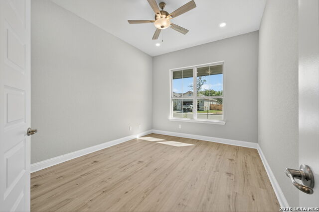 Image 13 of 16 For 176 Janice  