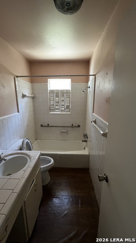 Image 11 of 34 For 535 Twin Elm