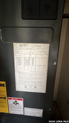 Image 14 of 34 For 535 Twin Elm