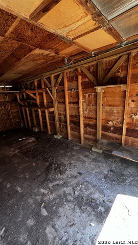 Image 33 of 34 For 535 Twin Elm