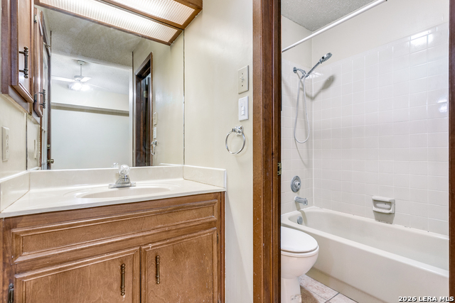 Image 9 of 12 For 4814 De Paul