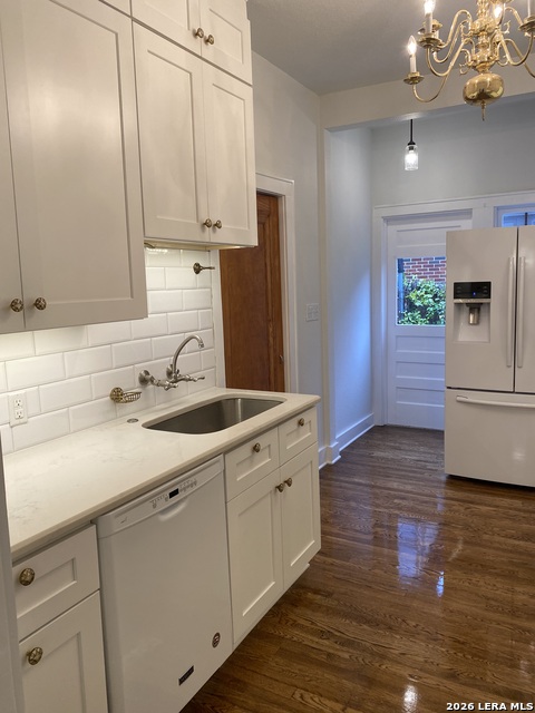 Image 11 of 40 For 322 Furr Dr  