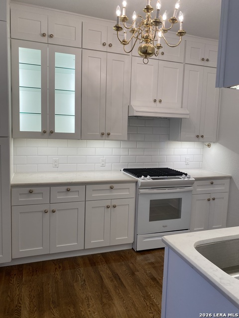 Image 13 of 40 For 322 Furr Dr  