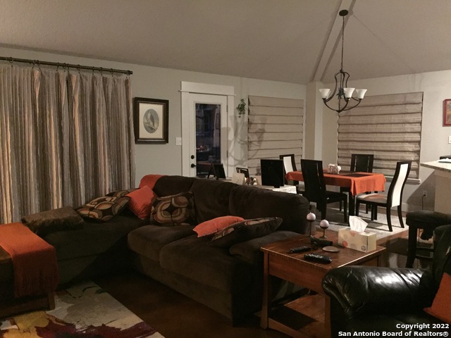 Image 3 of 25 For 2046 Mulberry