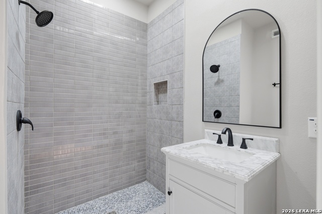 Image 10 of 51 For 608 Labor  