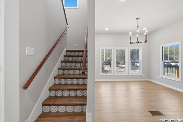 Image 11 of 51 For 608 Labor  