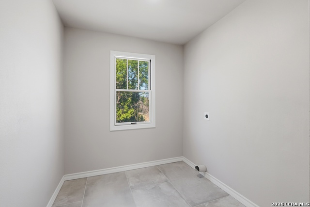 Image 15 of 51 For 608 Labor  