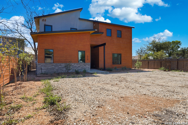 Image 17 of 51 For 608 Labor  