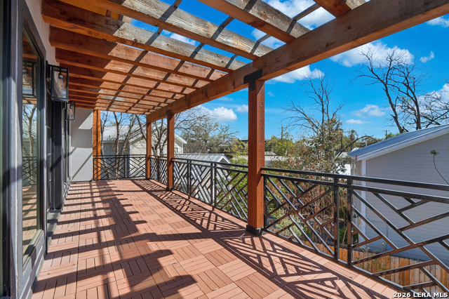 Image 33 of 51 For 608 Labor  