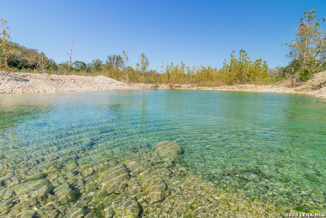 Image 4 of 77 For 000 Rm 336  