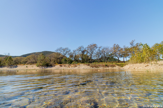 Image 41 of 77 For 000 Rm 336  