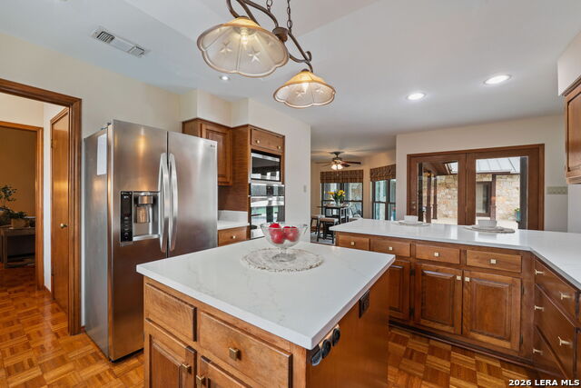 Image 32 of 103 For 8463 Barron  