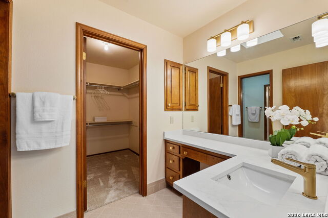 Image 45 of 103 For 8463 Barron  