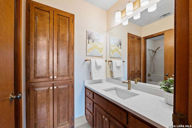 Image 52 of 103 For 8463 Barron  